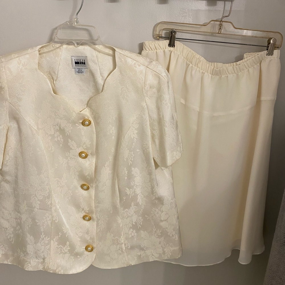 Leslie Fay Elegant Ivory Suit